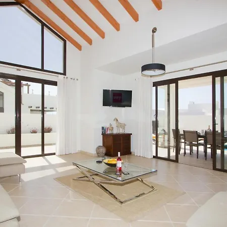 Casa Becca Villa *